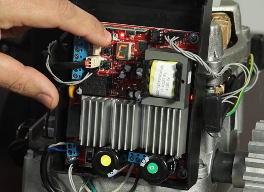 Como fazer a manutenção preventiva do automatizador de portão
