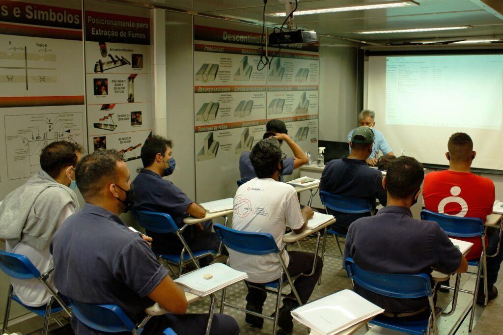 Garen e SENAI promovem curso de especialização